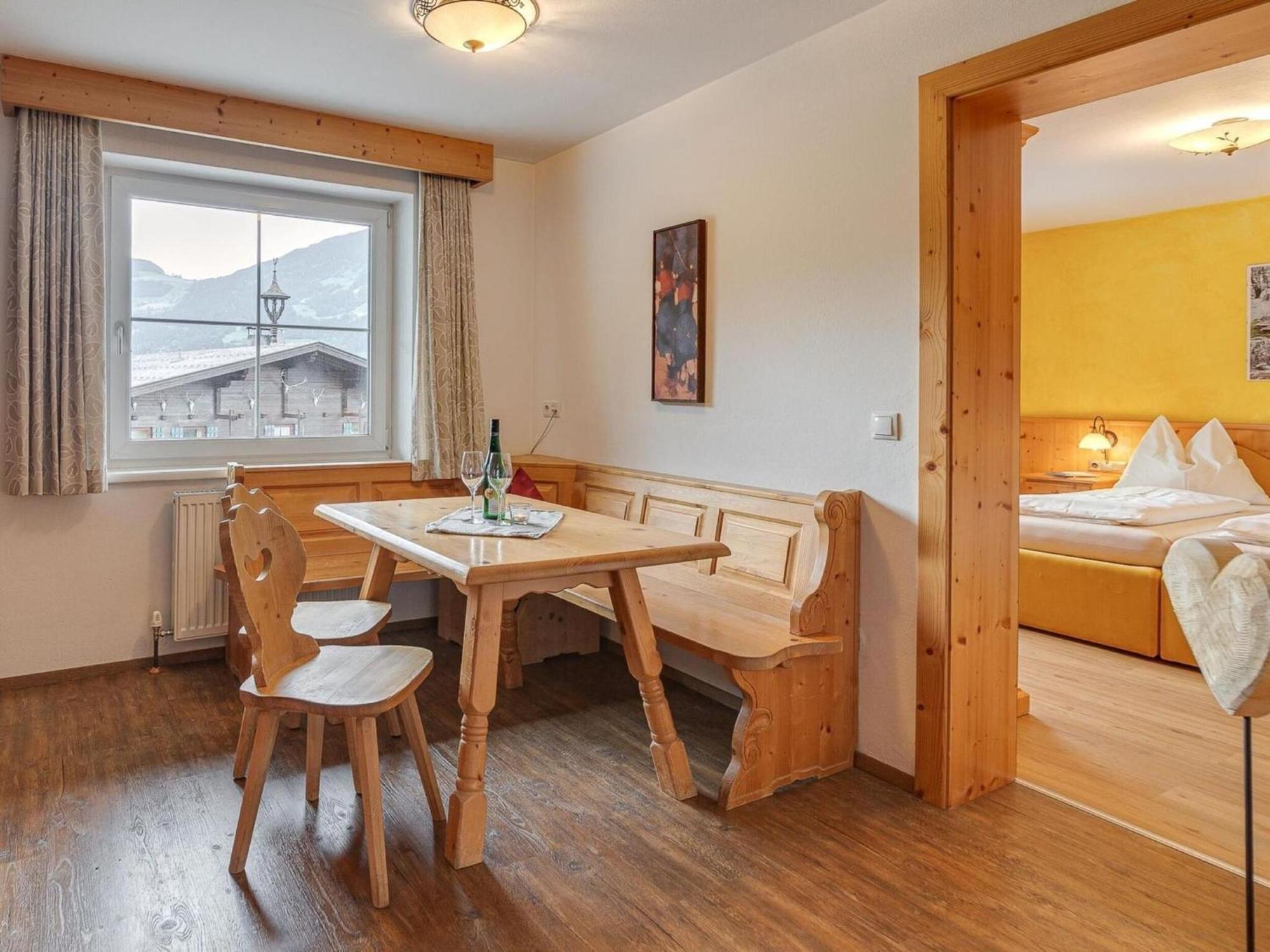 Apartment In Fuegen With A Garden Exterior foto